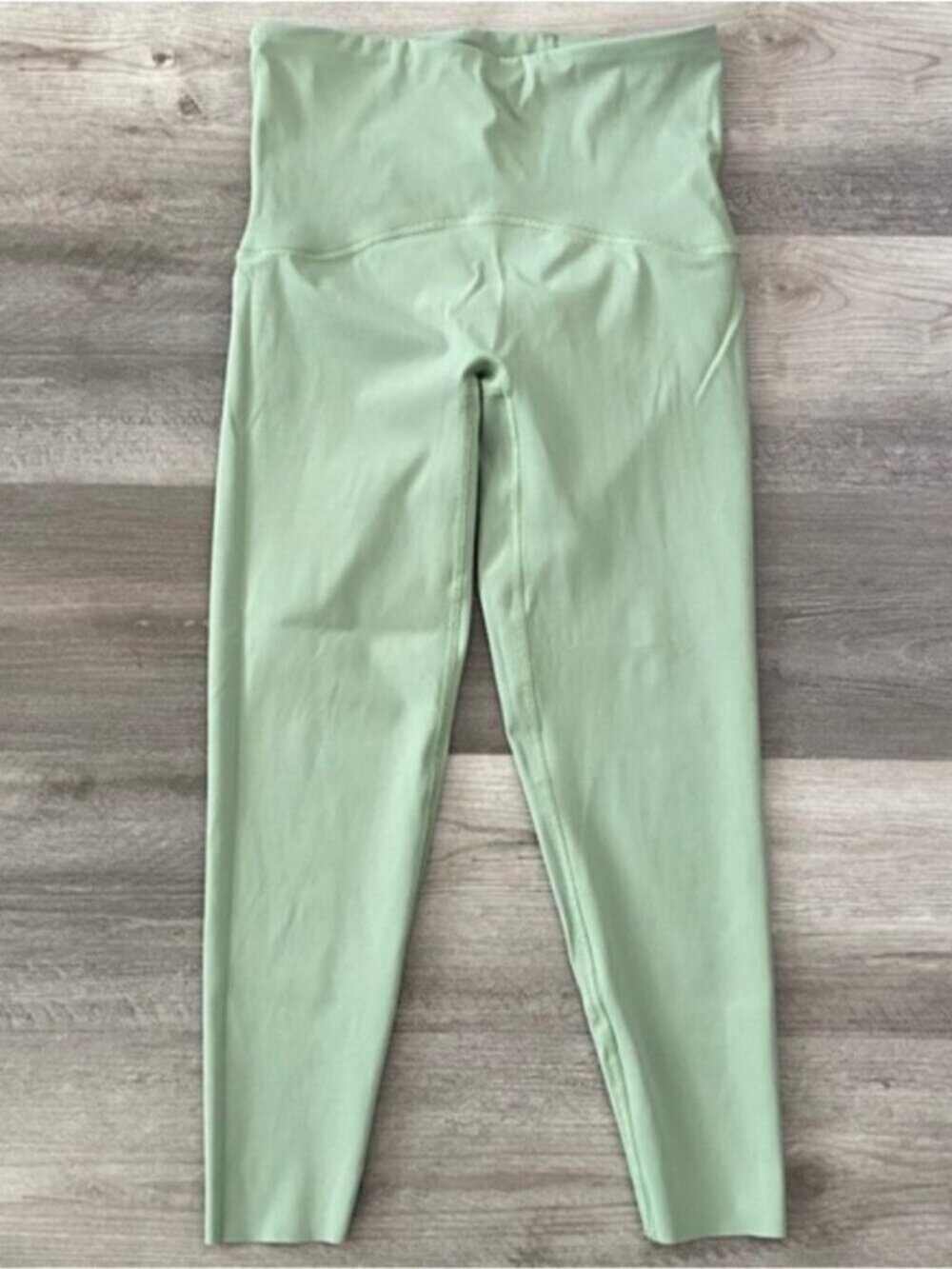 SPANX Booty Boost Leggings 23” High-Waist Sculpting Green HIIT Athletic Medium